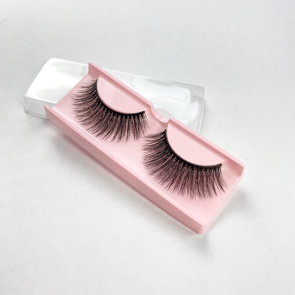 Violet Natural Full & Long Volume False Lashes - Picture 4 of 12